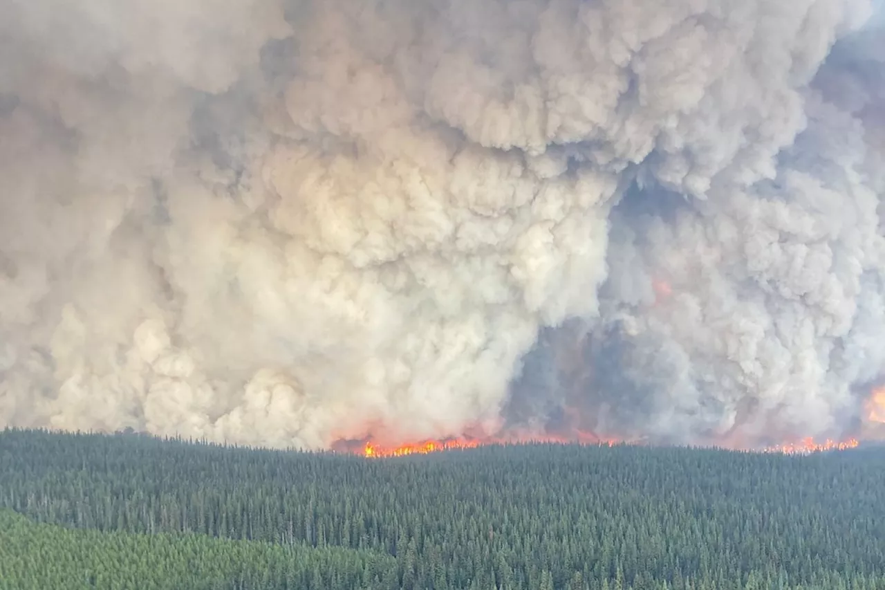 Evacuation alert reissued for Sabina Lake wildfire, smoke shrouds Omineca region