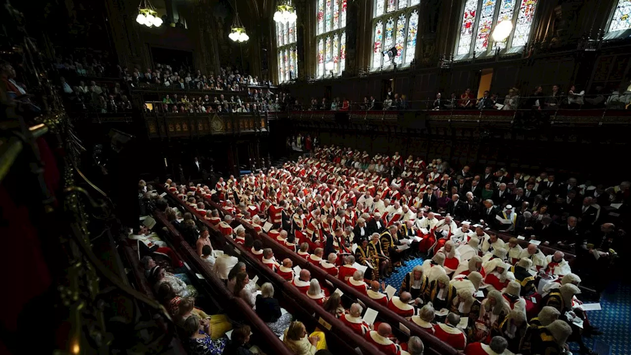 Keir Starmer still wants to force members of the House of Lords to retire at 80