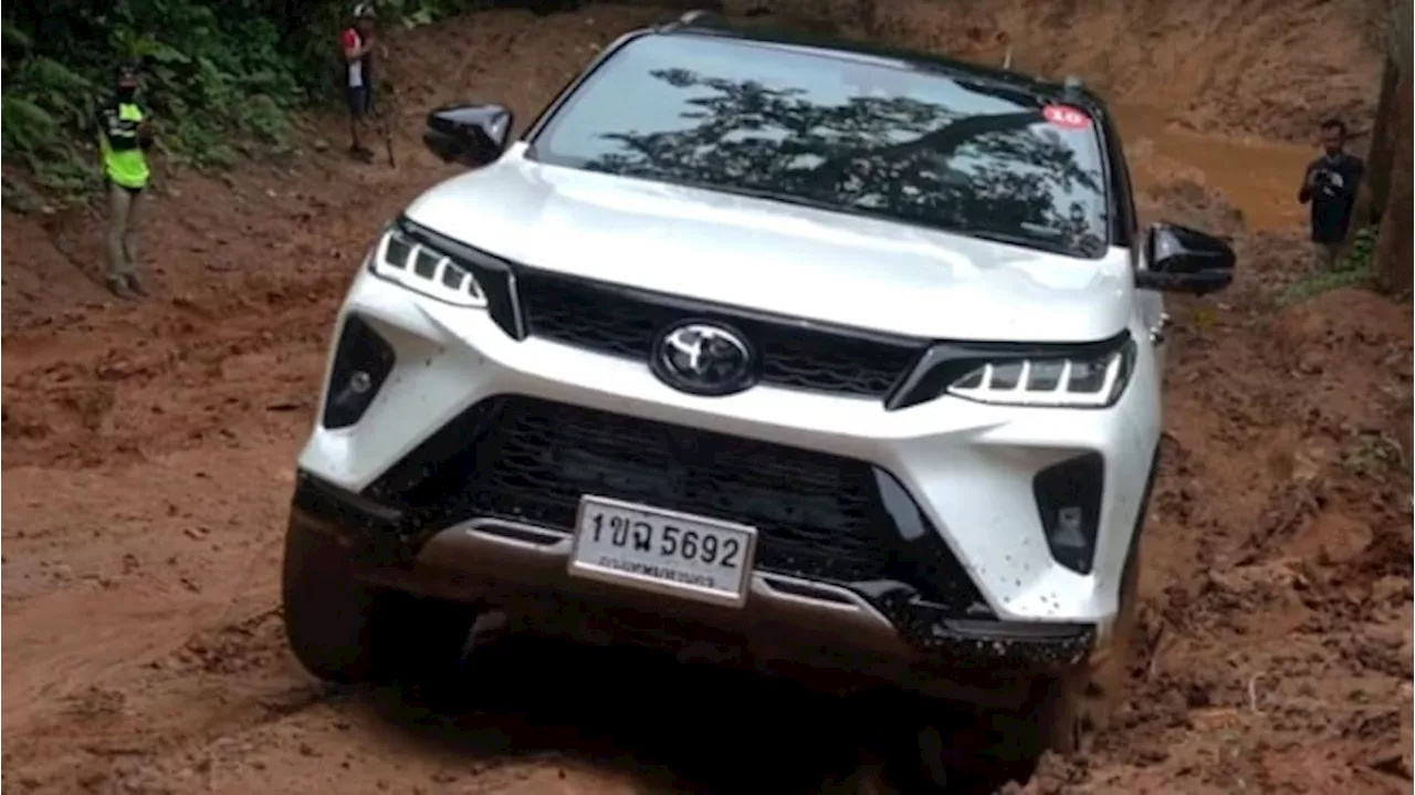 Toyota Fortuner Baru Meluncur Hari Ini, Hyundai Siapkan Sante Fe Baru