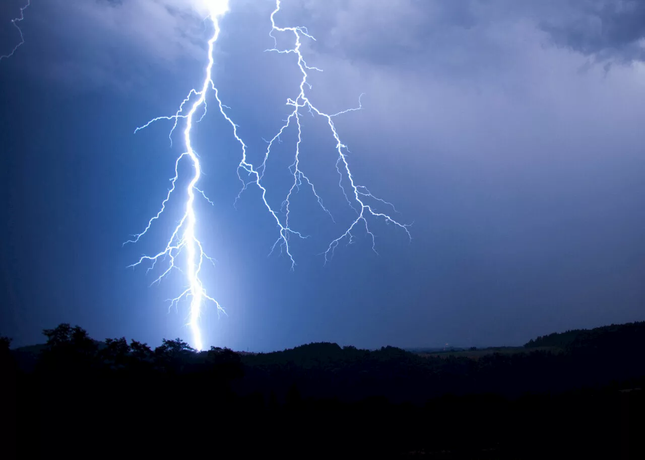 Orages et fortes pluies vont rythmer le week-end dans le Jura, ce qui nous attend