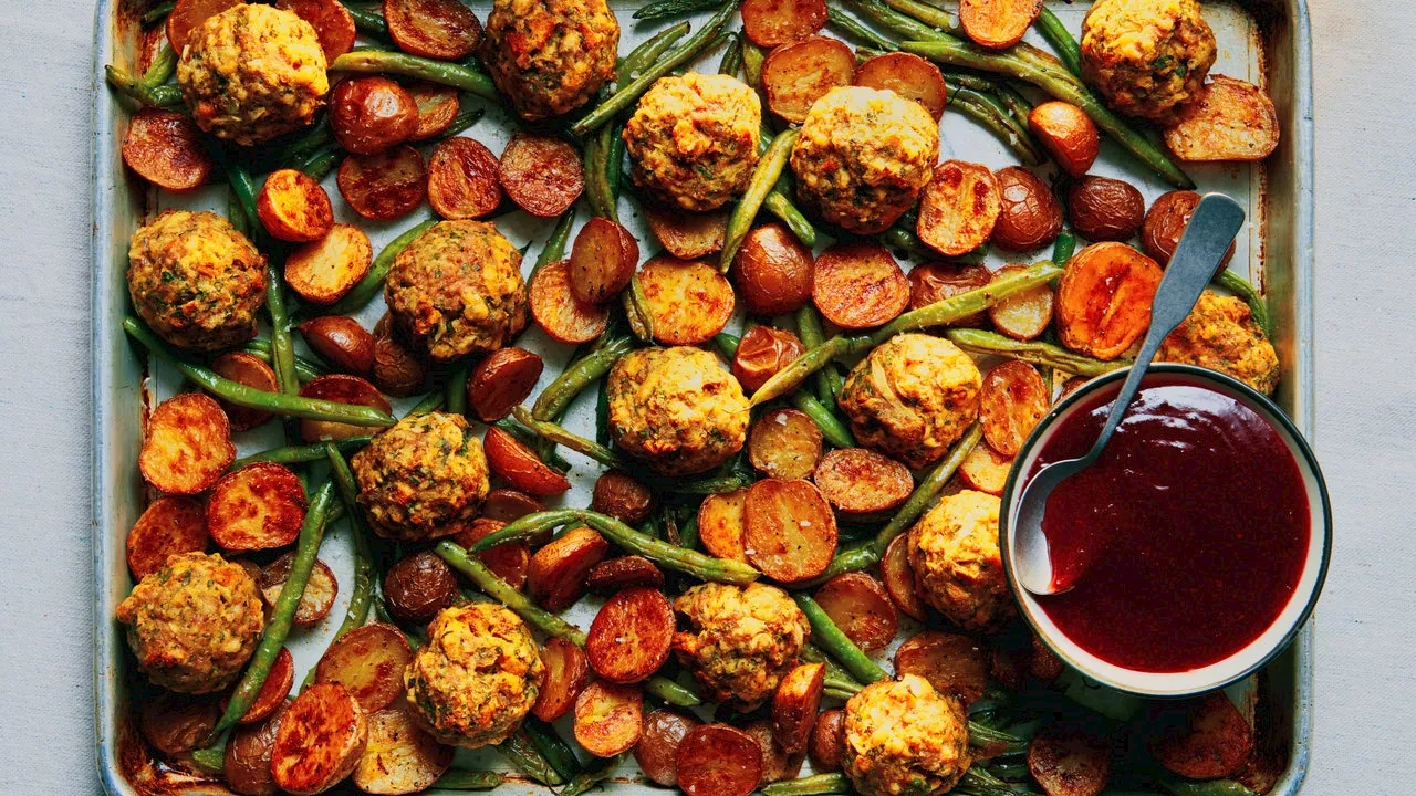 The Secret to Great Turkey Meatballs? Stuffing Mix