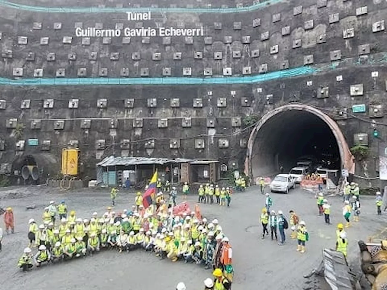 Fico Gutiérrez resaltó voluntad del Gobierno Nacional tras ceder obras del Túnel del Toyo