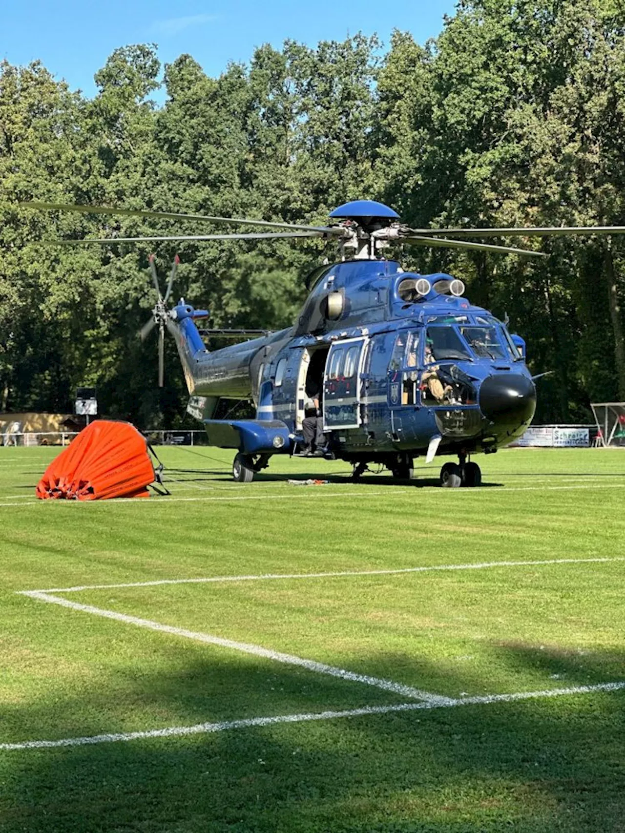 Erneut unterstützte Hubschrauber der Bundespolizei in Oranienbaum bei der Waldbrandbekämpfung