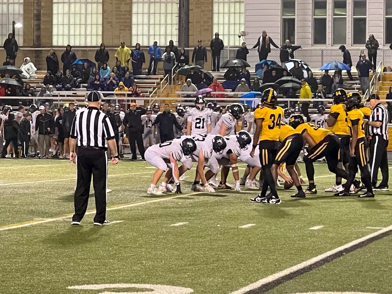 Cleveland Heights vs. Hudson: The Explorers outlast Tigers for first win