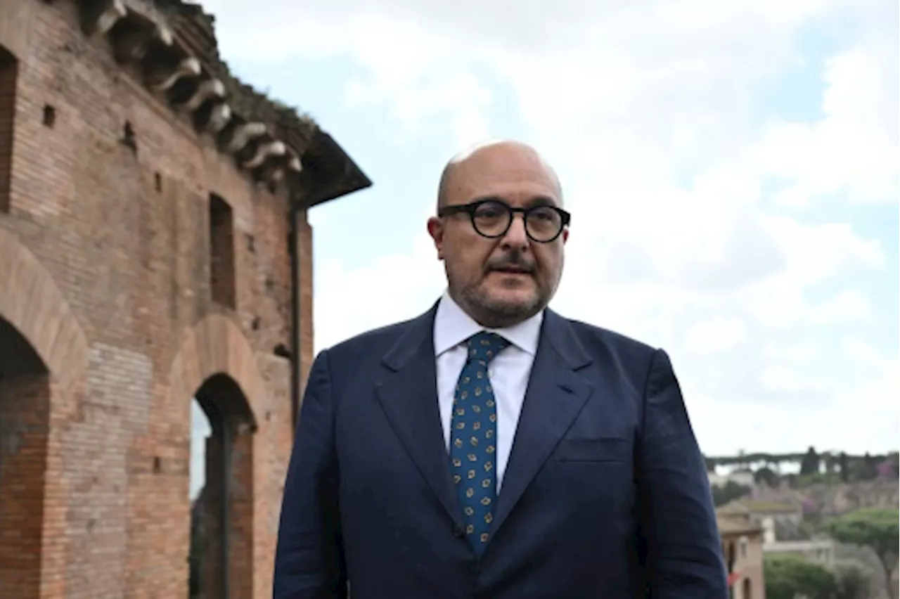 Italie: le ministre de la Culture, empêtré dans une affaire d'adultère, démissionne