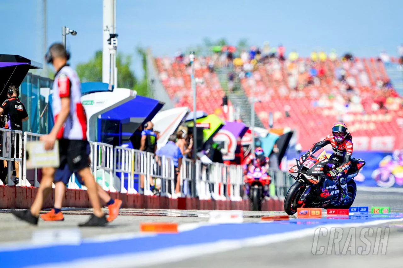 Lucky escape as Moto2 bike swerves into Aprilia MotoGP pits at Misano