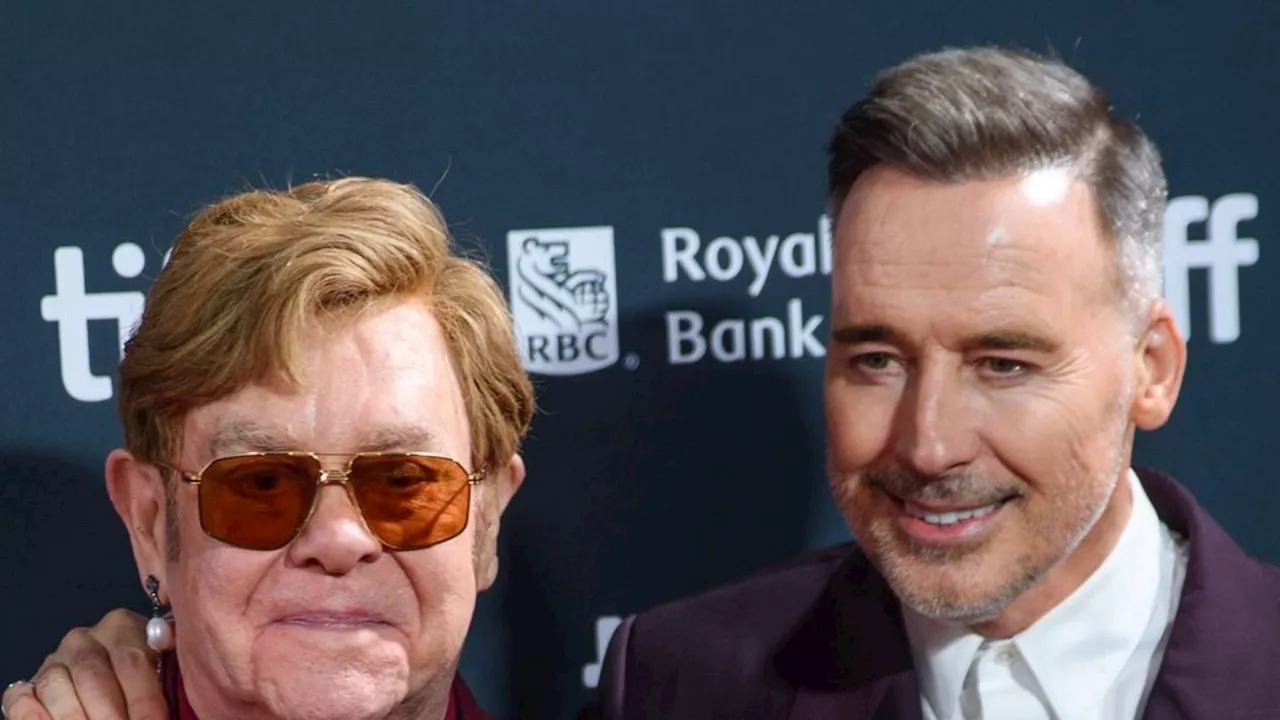 Sir Elton John beim Filmfest in Toronto: Gut gelaunt trotz eingeschränkter Sicht