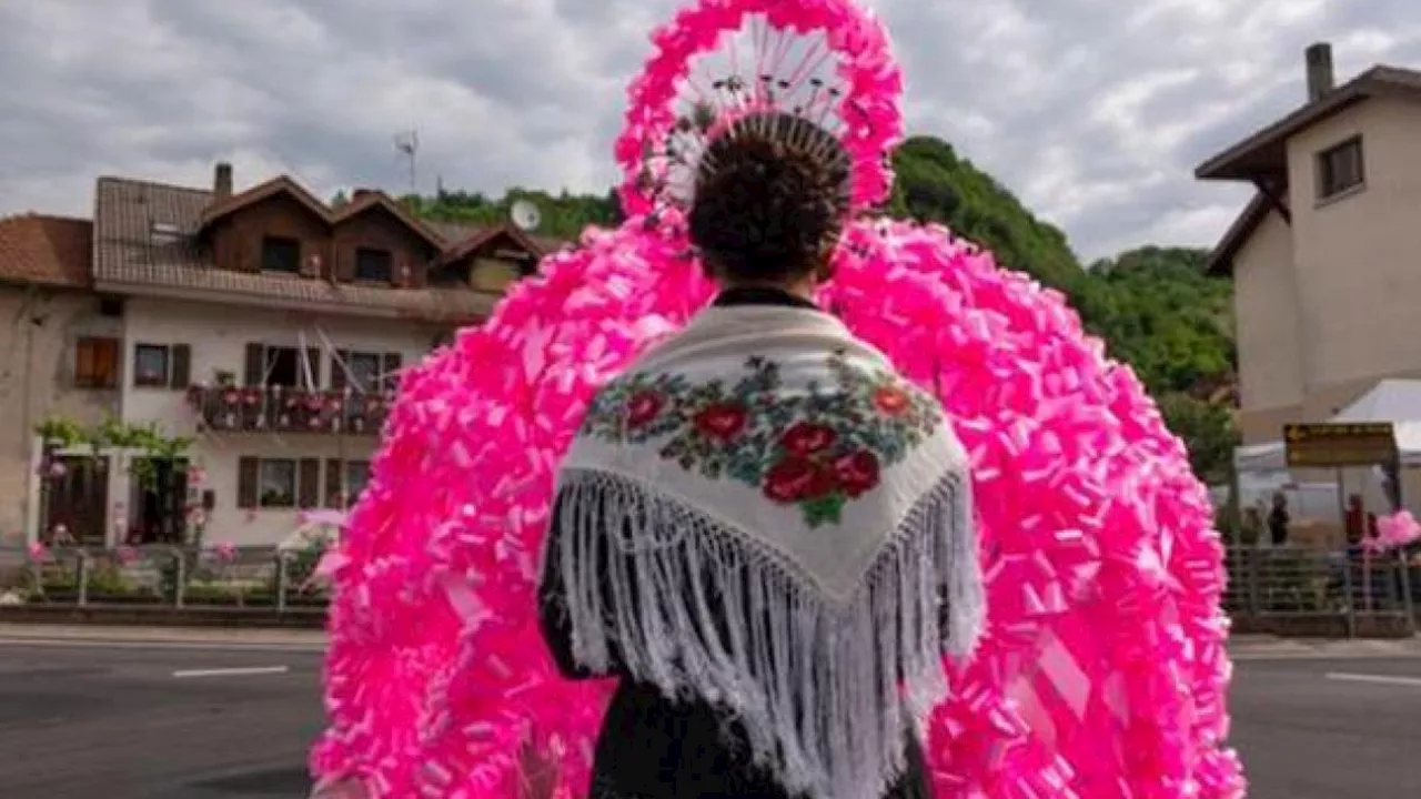 'Il Sabato Rosa del Villaggio': a Milano la mostra fotografica sul Giro d'Italia