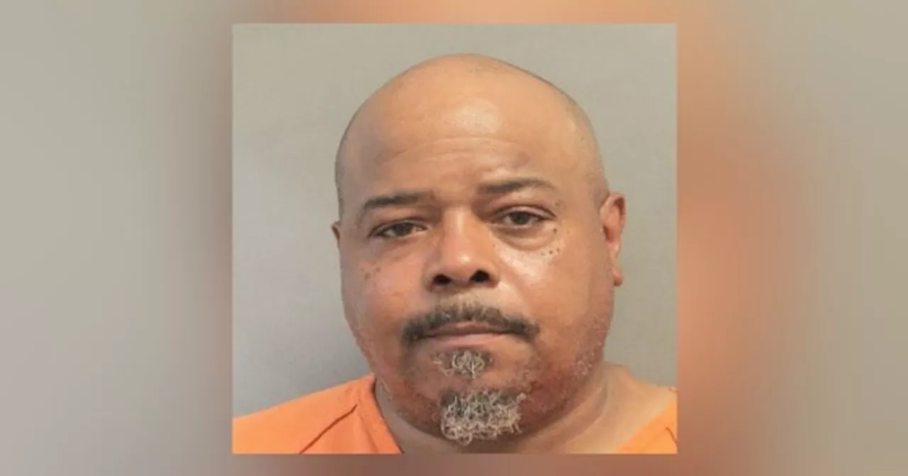 Grandfather accused of leaving 5 kids home alone with no food, AC in 2023 gets deferred adjudication for 3 years