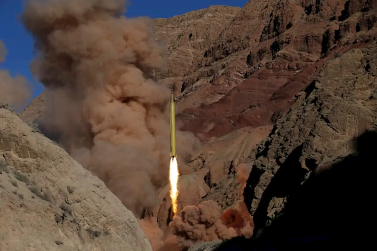 US believes Iran has transferred short-range ballistic missiles to Russia, AP sources say