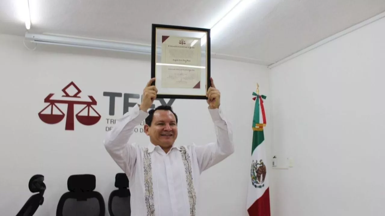 &quot;Huacho&quot; Díaz Mena recibe constancia como gobernador electo de Yucatán