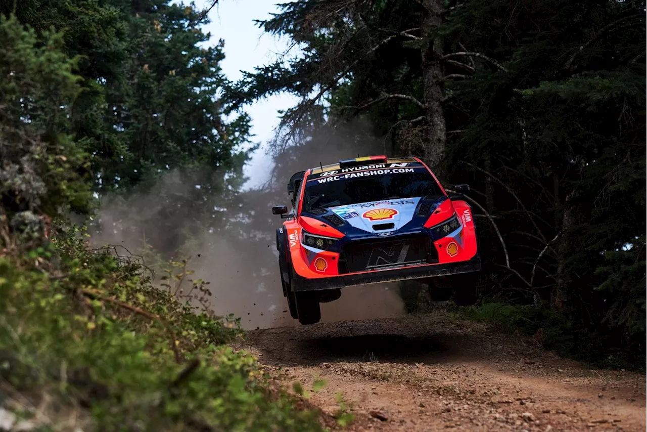 WRC Acropolis: Sordo tyre delamination hands Neuville the lead