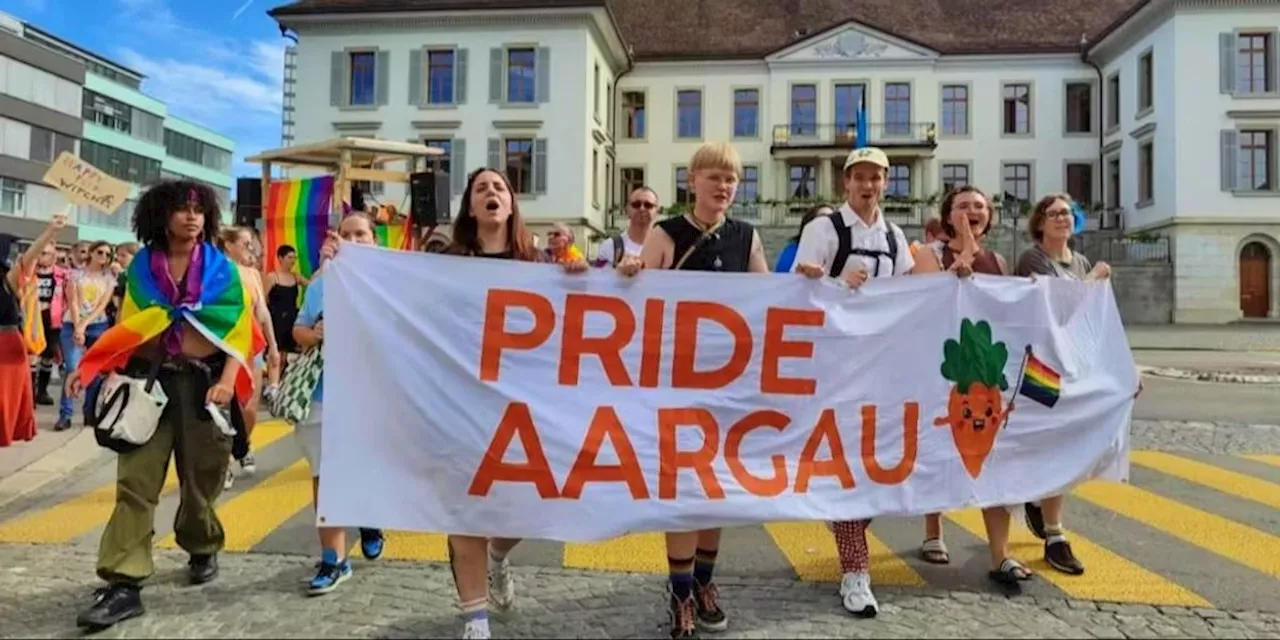 Über 1000 Personen an der ersten Aargauer Pride-Kundgebung