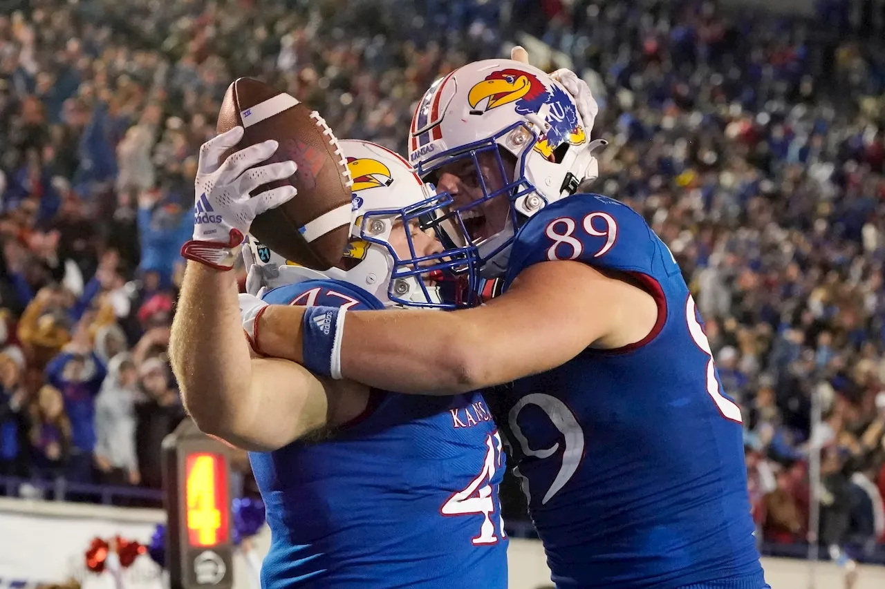 How to watch Kansas Jayhawks vs. Illinois football: Time, TV channel, FREE live streams