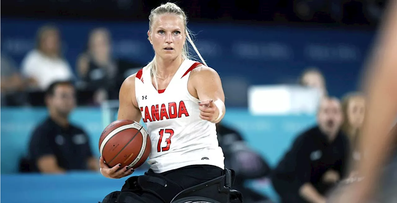 Canadian men's and women's wheelchair basketball teams competing for Paralympic bronze