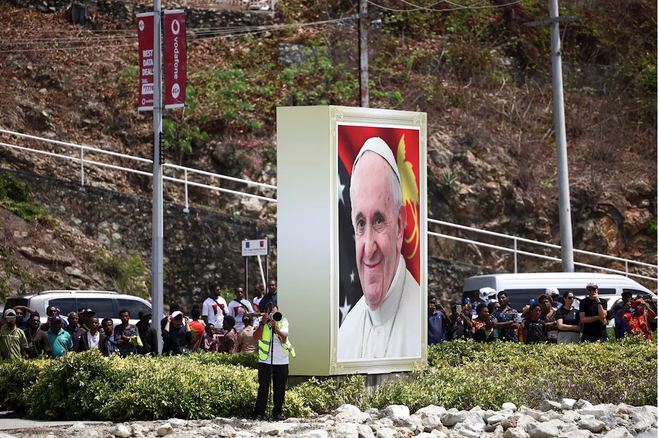 Pope Francis to receive Argentine welcome in remote Papua New Guinea town