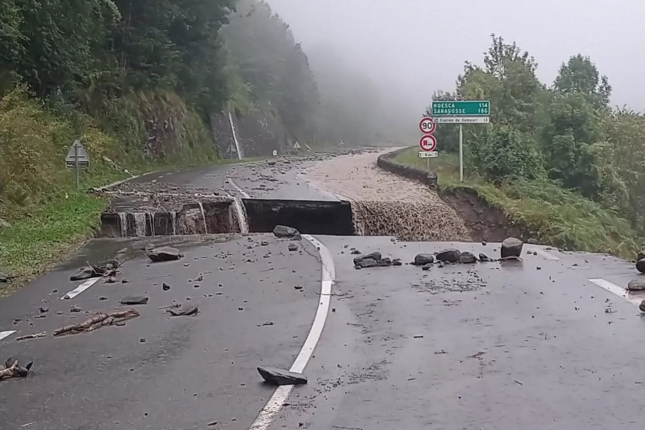 Intempéries dans les Pyrénées-Atlantiques : une route s'effondre après les fortes pluies