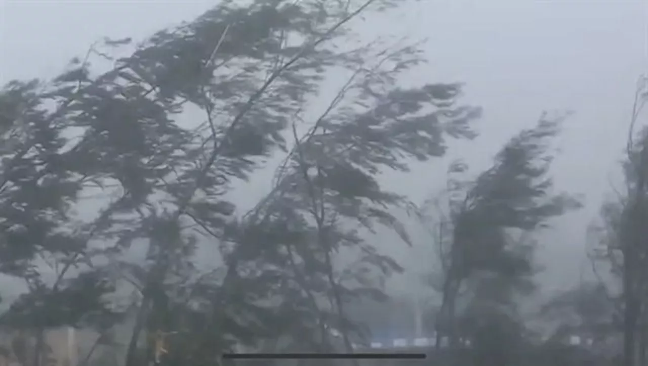 Super Typhoon Yagi hits Vietnam after killing two in China