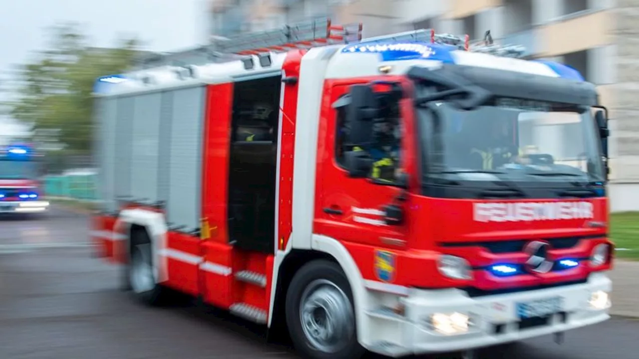 Brände: Wohnungsbrand mit zwei Verletzten in Rostock-Lichtenhagen