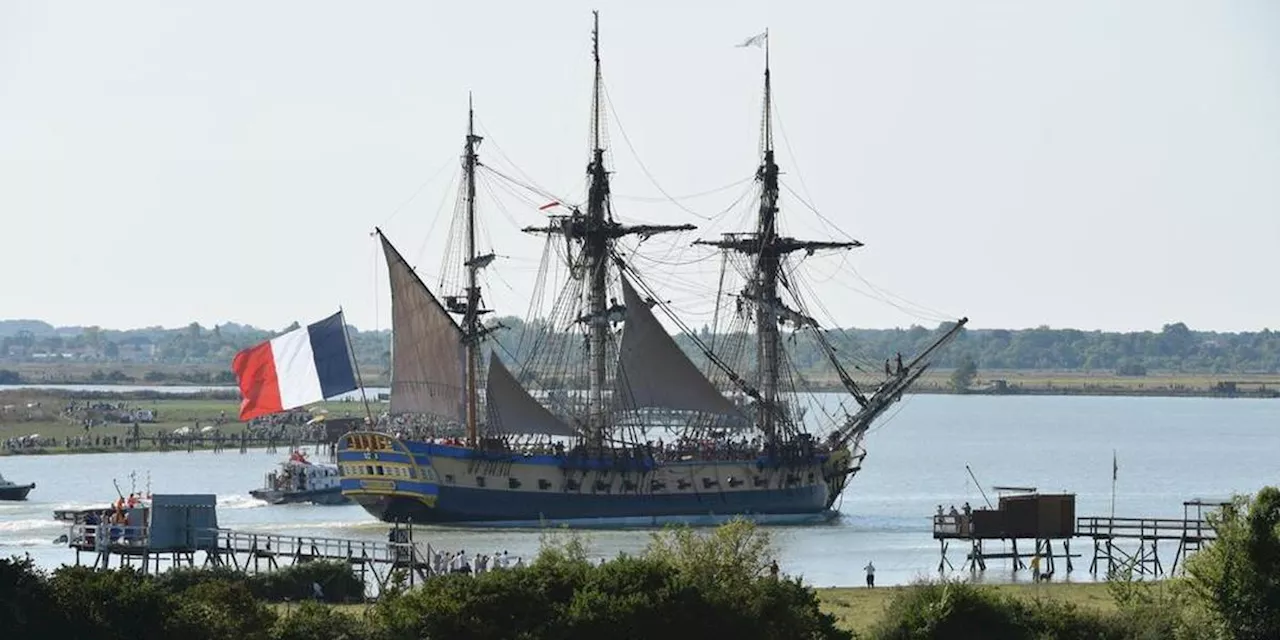 Revivez en quinze images le jour de la première sortie de la frégate Hermione, à Rochefort