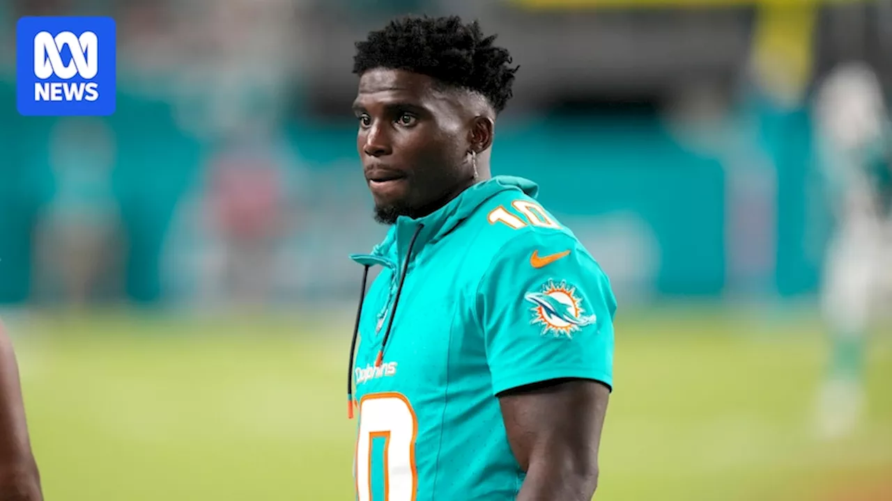 Tyreek Hill detained by police before Miami Dolphins NFL game