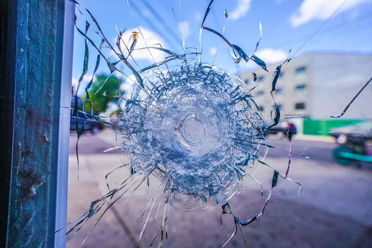 Bronx bodega shooting leaves two people wounded: NYPD