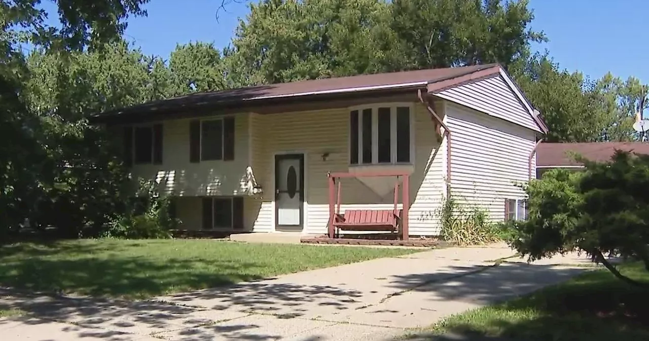 Neighbors stunned after 6-year-old Joliet boy fatally stabs 2-year-old brother