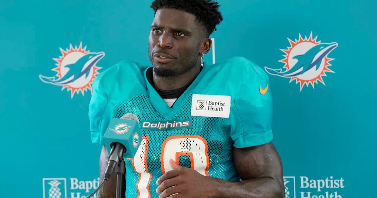 Police investigate after Dolphins' Tyreek Hill briefly detained near Hard Rock Stadium