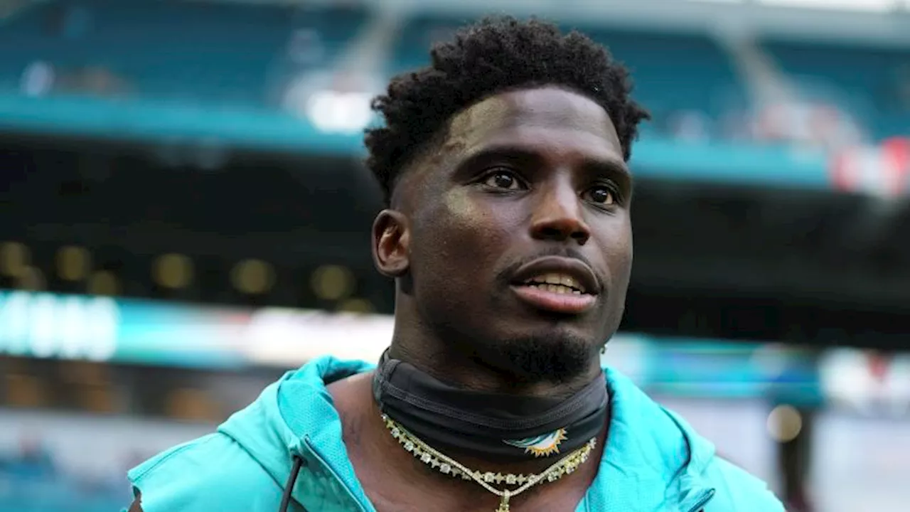 Miami-Dade police officer placed on administrative duty after Dolphins star Tyreek Hill detained before game