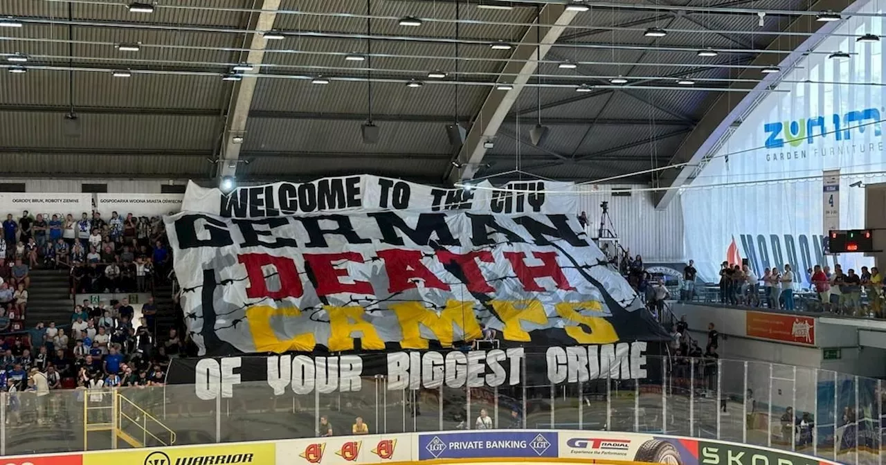 Eisbären Berlin bei Spiel gegen Polen mit Holocaust-Banner empfangen