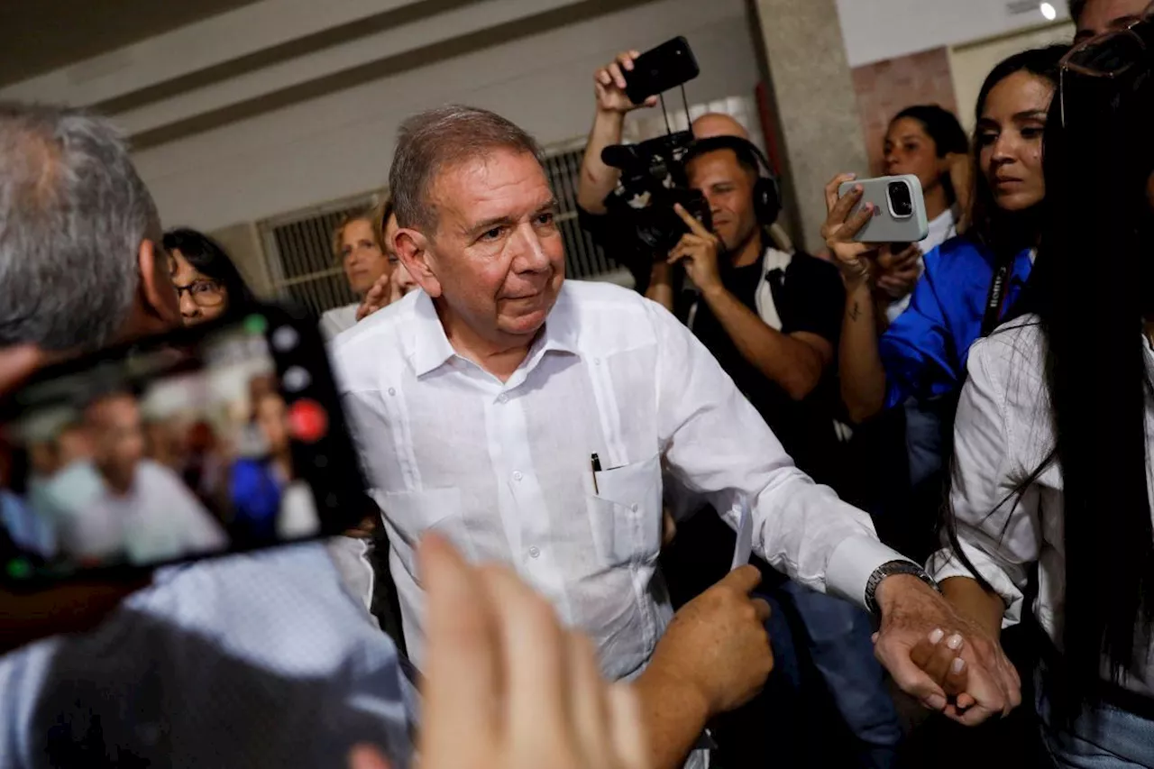 Venezuela opposition candidate Gonzalez leaves country as tensions rise, VP says