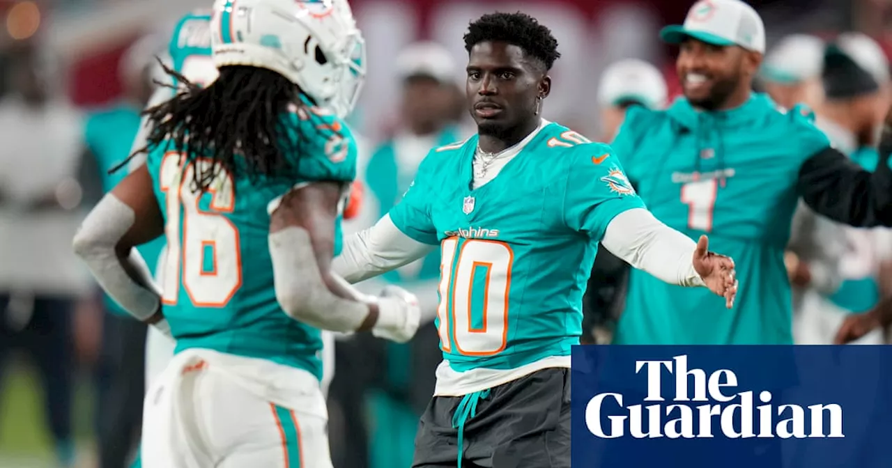 Dolphins star Tyreek Hill detained by police on way to stadium for season opener