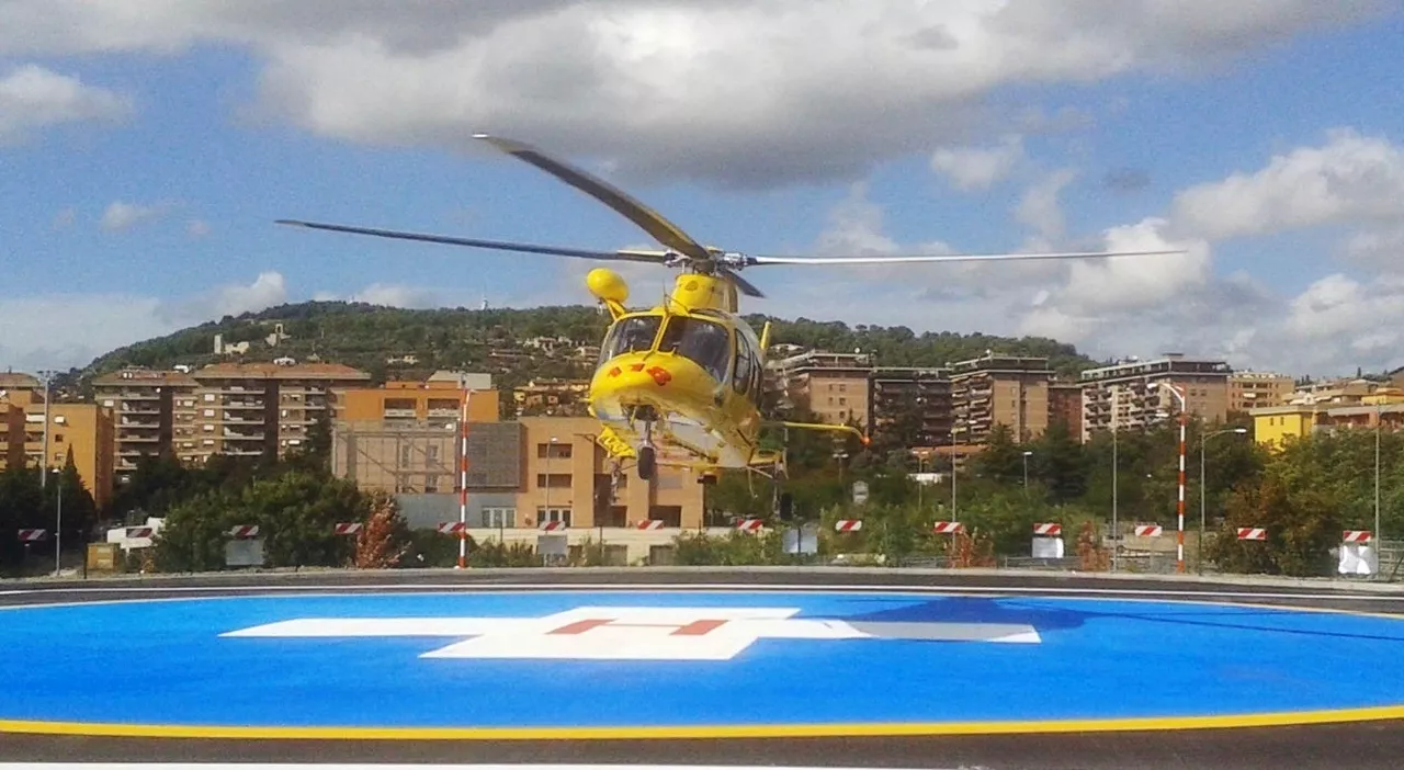 Massa Martana, a sette anni cade dalla finestra della camera dei genitori: è gravissimo