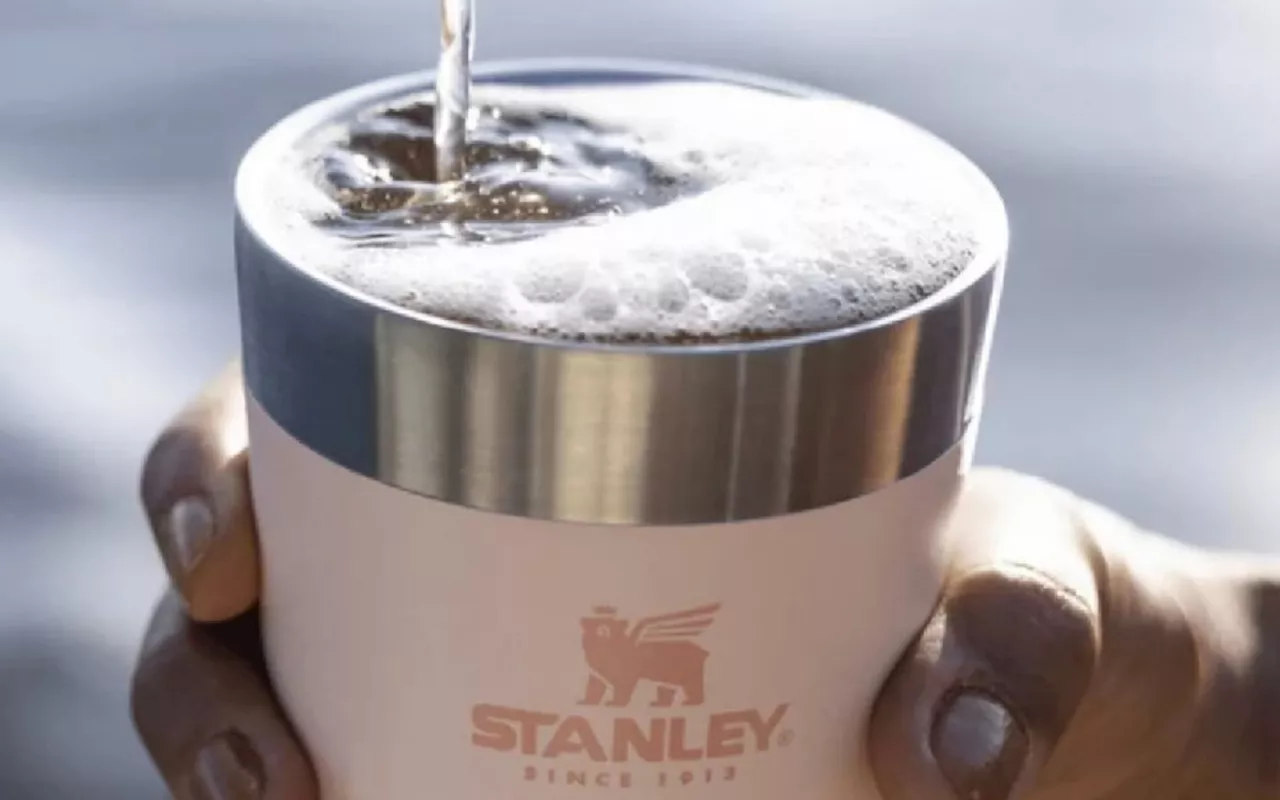 Stanley: garrafas e copos Stanley estão em promoção