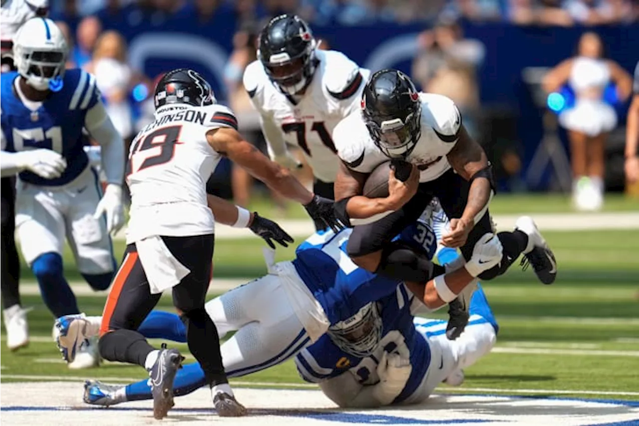 Stefon Diggs, Joe Mixon combine to lead Texans past Colts 29-27 in season opener