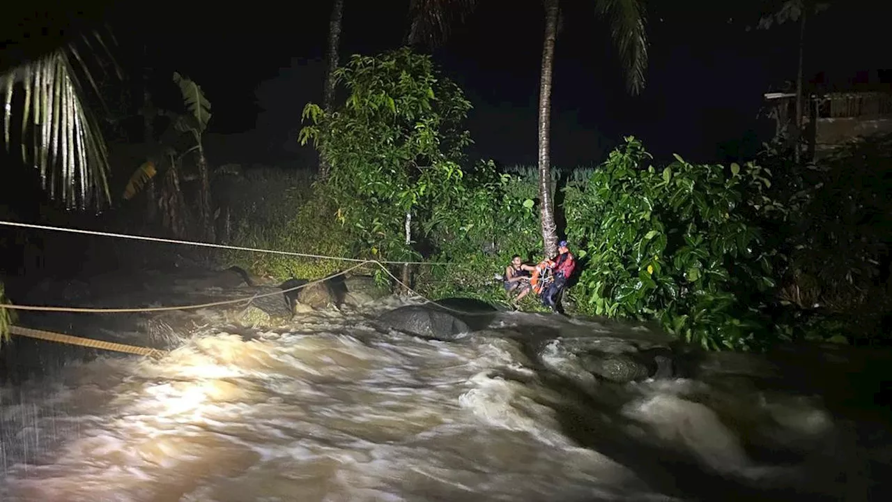 Penyelamatan Dramatis Pemuda yang Terjebak di Delta Sungai di Banyumas