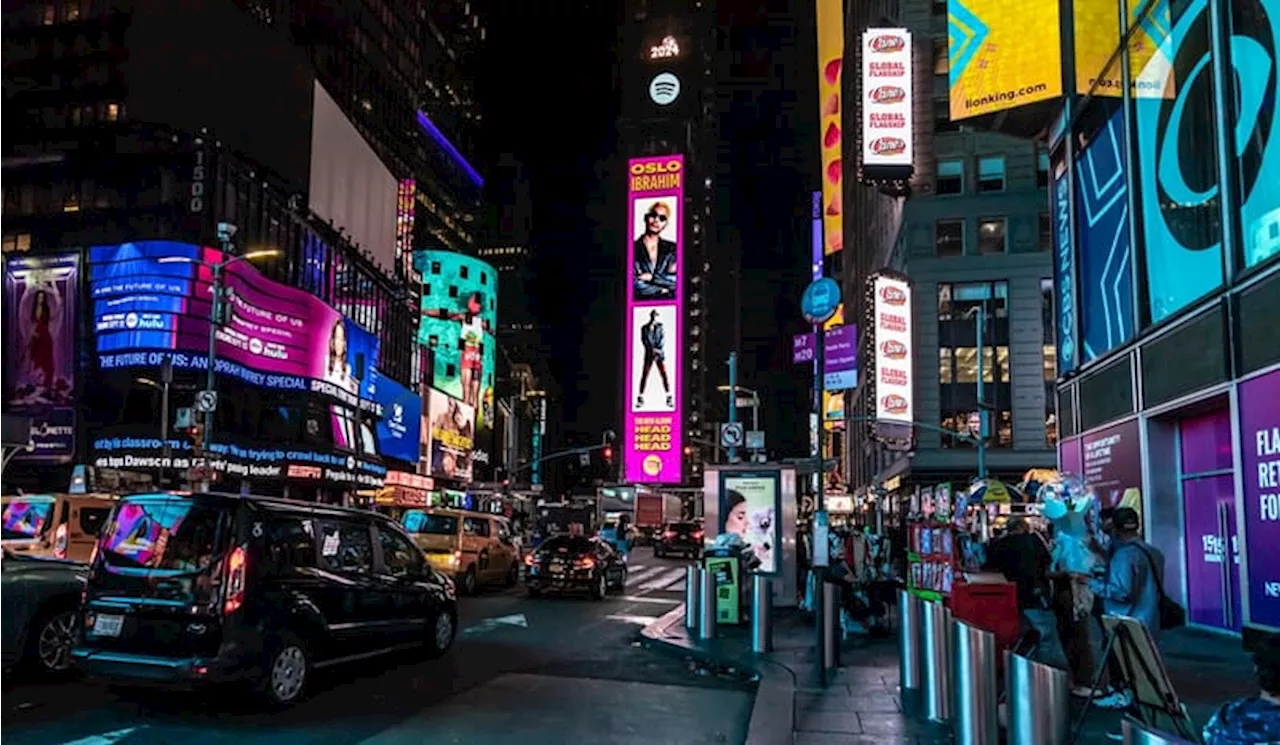 Oslo Ibrahim Bawa Musik Indonesia ke Times Square, New York