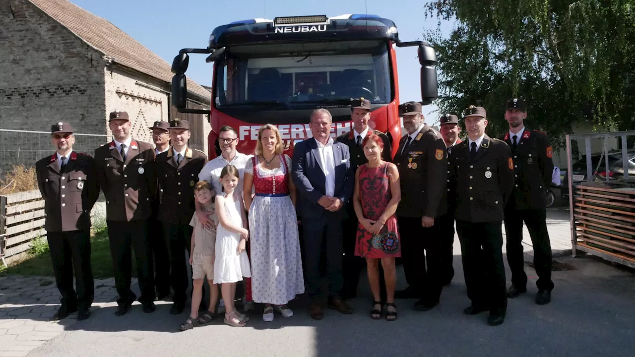 Die FF Neubau hat jetzt endlich ein Fahrzeug mit Tank