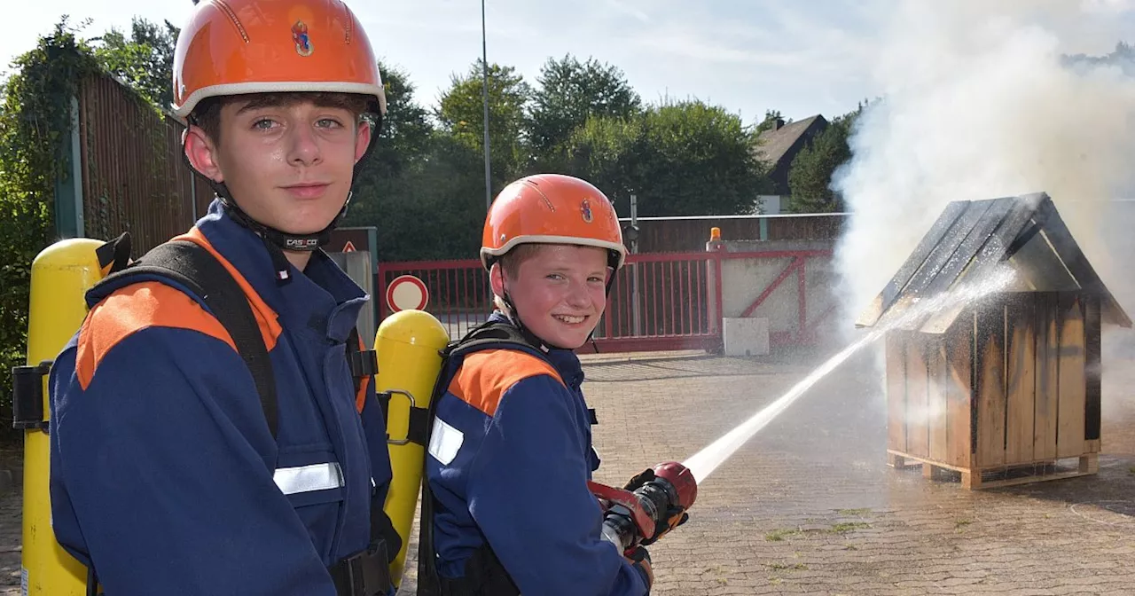 Jubiläum der Jugendfeuerwehr: Höxters Nachwuchsretter zeigen ihr Können