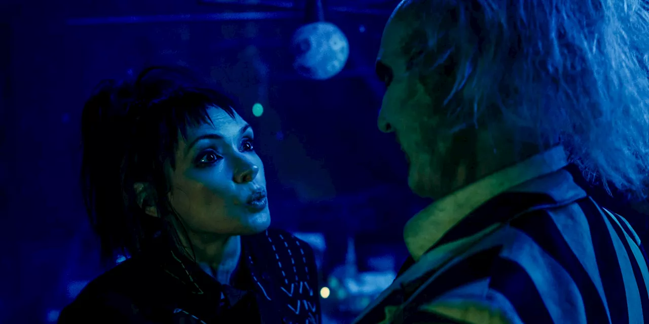 Beetlejuice Beetlejuice Ending: Lydia & Betelgeuse's Age Gap Comment Addressed By Writer