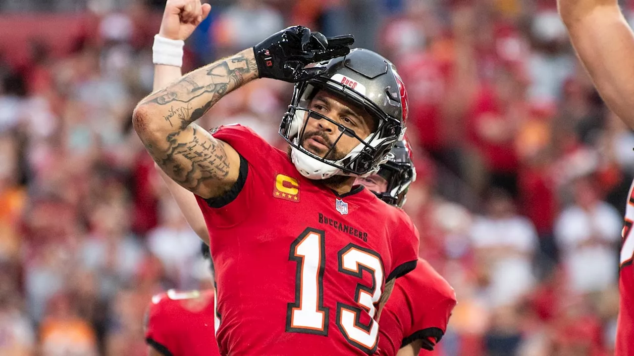 Mike Evans Makes Insane Grab for TD vs. Commanders