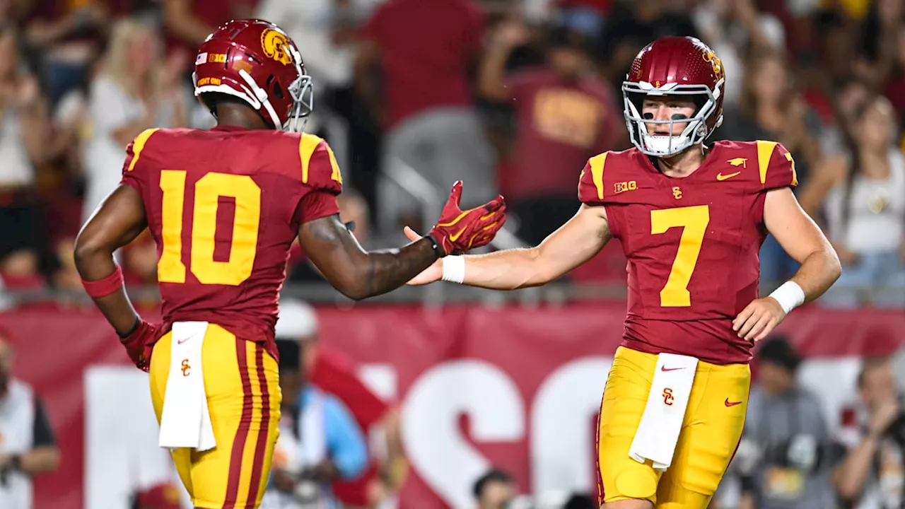 No. 13 USC Trojans Dominate Utah State in First Shutdown Win Since 2011