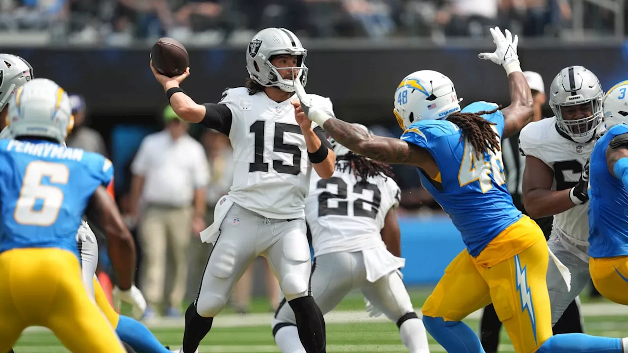 Offense ultimately costs Las Vegas Raiders in 22-10 loss to Los Angeles Chargers