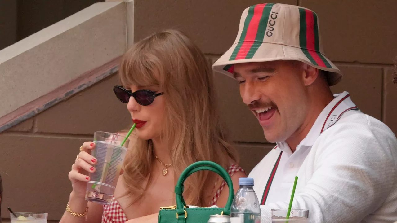 Taylor Swift & Travis Kelce Are All Smiles at U.S. Open