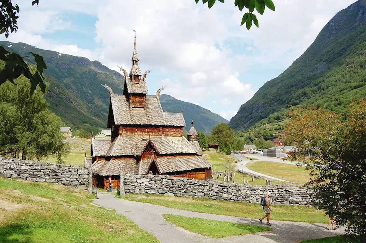 Rick Steves: Norway’s fjord country blends serenity with grandeur 