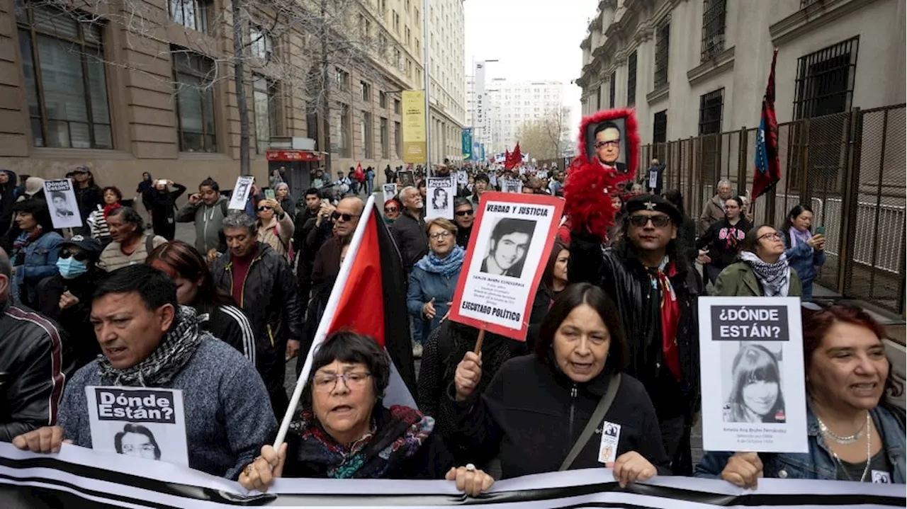 Violencia en Chile: incidentes y detenidos en la marcha por las víctimas de la dictadura de Pinochet