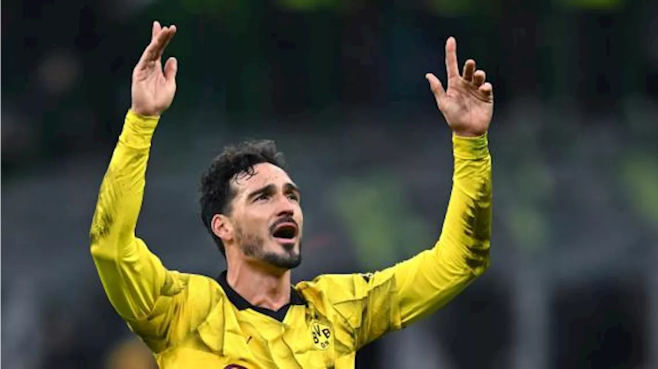 Hummels torna a Dortmund per l'addio al calcio di Piszczek e Blaszczykowski: 'Mancherete'