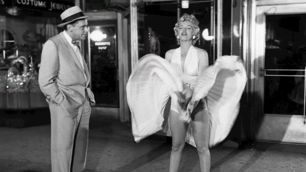 Marilyn Monroe e gli altri abiti da record: i sette capi venduti all'asta più costosi di sempre