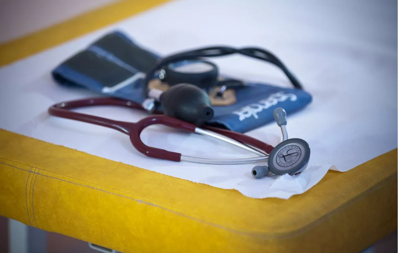 Hong Kong : Un retraité reprend ses études et obtient à 70 ans un diplôme de médecine