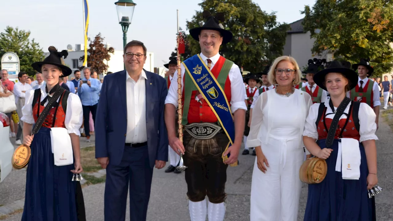 Der neue Kreisverkehr in Hagenbrunn wurde eröffnet